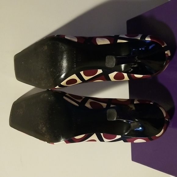 Enzo Angiolini Multicolor Fabric Pump Slip-On Heels - Picture 4 of 5